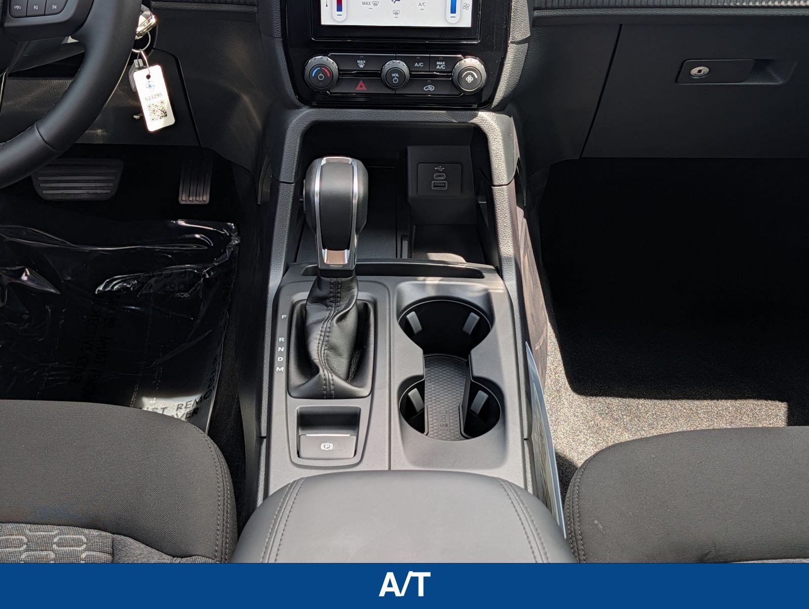 New 2026 Ford Ranger XLT w/ Black Appearance Package RWD image 21