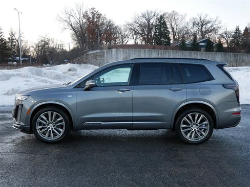 Used 2020 Cadillac XT6 Sport w/ LPO, Floor Liner Package image 3