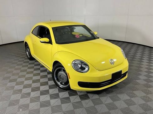Used 2012 Volkswagen Beetle 2.5 FWD image 29