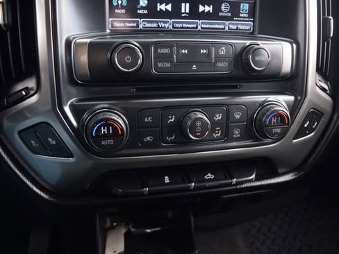 Used 2018 Chevrolet Silverado 1500 LT w/ All Star Edition AWD/4WD image 11