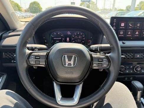 Used 2024 Honda Accord Touring image 10