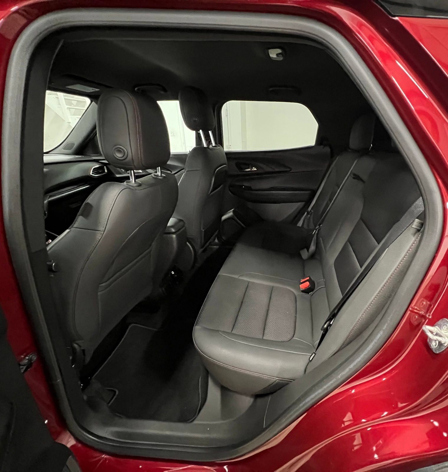 Used 2023 Chevrolet TrailBlazer RS w/ Convenience Package FWD image 24