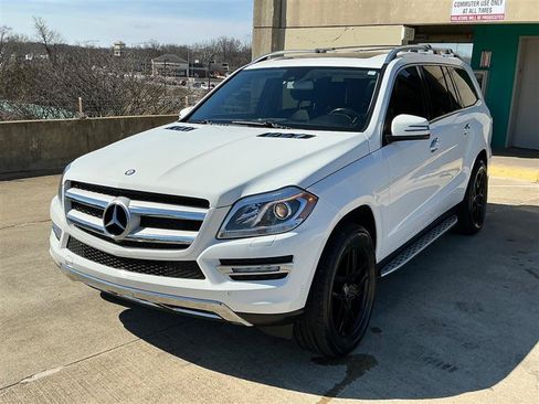 Used 2016 Mercedes-Benz GL 450 4MATIC image 9