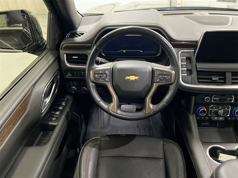 Used 2022 Chevrolet Tahoe High Country image 11