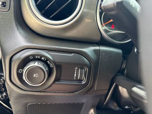 Used 2023 Jeep Wrangler Unlimited Sahara AWD/4WD image 24