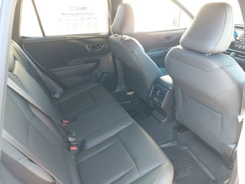 New 2026 Subaru Outback Premium w/ Premium/Limited Package 2 AWD/4WD image 33