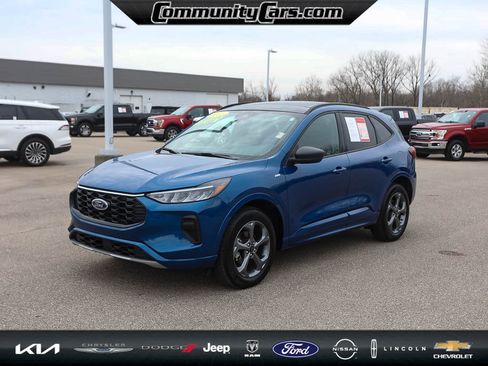 Used 2023 Ford Escape ST-Line w/ Tech Pack #1 image 2