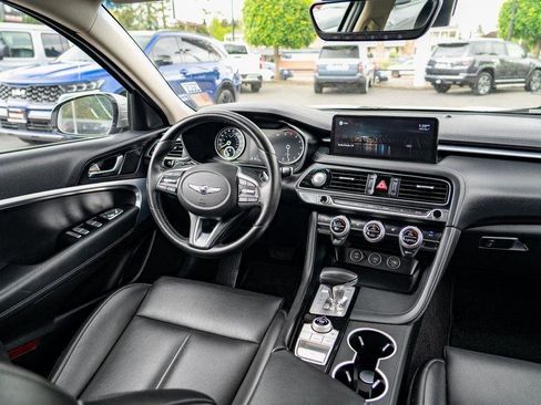 Used 2022 Genesis G70 2.0T image 25