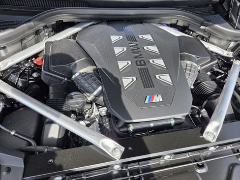New 2026 BMW X5 M60i image 18