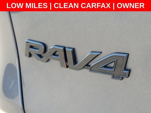 Used 2021 Toyota RAV4 XLE w/ Carpet Mat Package (TMS) FWD image 9