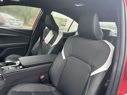 New 2025 Toyota Camry SE w/ Convenience Package FWD image 14