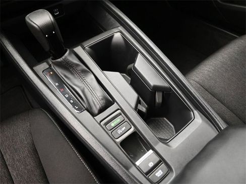Certified 2024 Honda Accord EX image 31