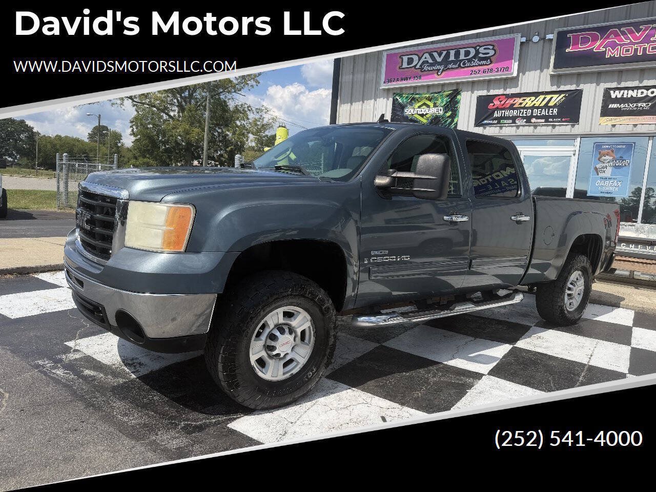 Used 2008 GMC Sierra 2500 SLT w/ Z71 Off-Road Package AWD/4WD image 1