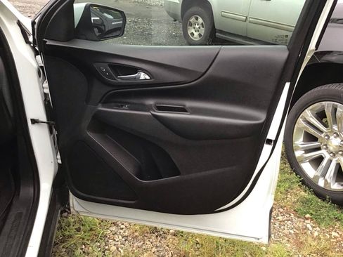 Used 2020 Chevrolet Equinox LT FWD image 8