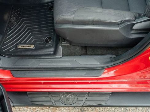 Used 2022 Toyota Tundra SR5 image 18