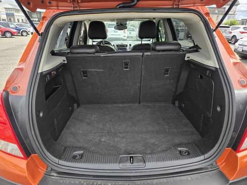 Used 2015 Chevrolet Trax LT w/ LT Sun and Sound Package AWD/4WD image 6