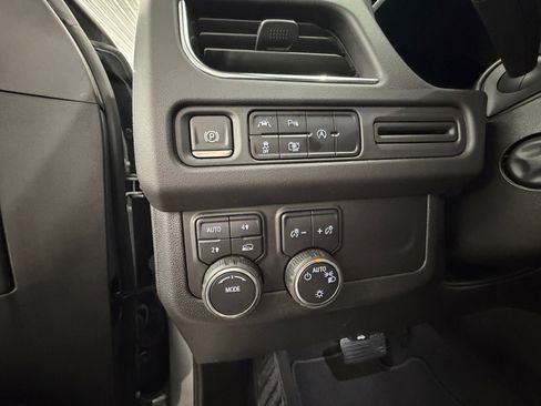 Used 2024 Chevrolet Tahoe RST w/ Luxury Package AWD/4WD image 25