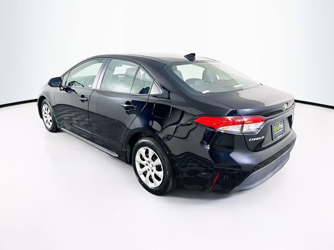 Used 2025 Toyota Corolla LE image 5