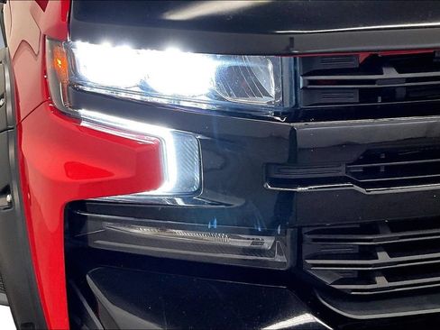 Used 2019 Chevrolet Silverado 1500 LT Trail Boss AWD/4WD image 31
