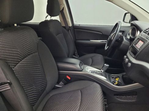 Used 2020 Dodge Journey SE w/ SE Popular Equipment Group image 21