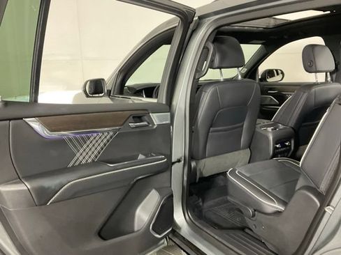 Used 2025 GMC Acadia Denali w/ Super Cruise Package AWD/4WD image 33
