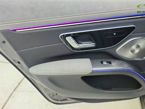 Used 2023 Mercedes-Benz EQS 450+ 4MATIC Sedan image 31