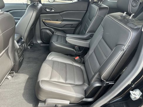 Used 2019 GMC Acadia Denali w/ Technology Package AWD/4WD image 11