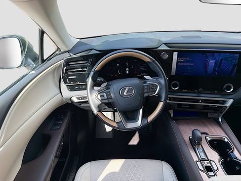 Used 2025 Lexus RX 350 FWD image 18