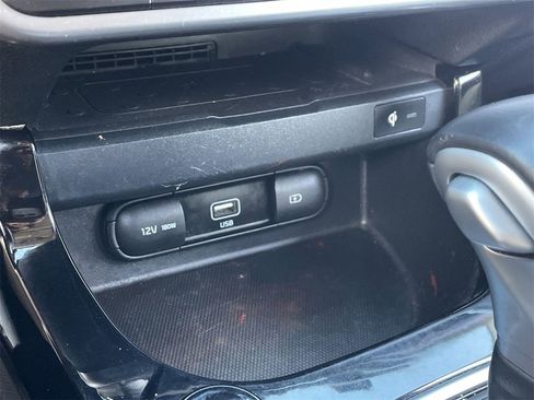 Used 2022 Kia Seltos EX image 27