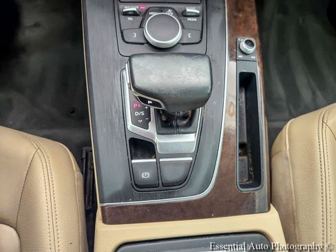 Used 2019 Audi Q5 2.0T Premium AWD/4WD image 18