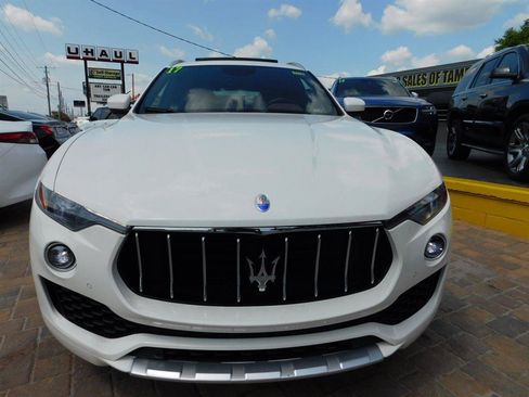 Used 2017 Maserati Levante w/ Luxury Package image 2