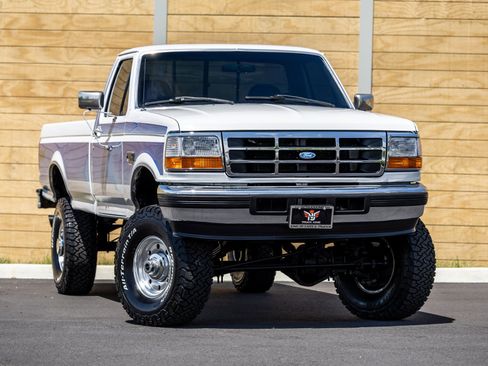 Used 1997 Ford F350 4x4 Regular Cab image 2