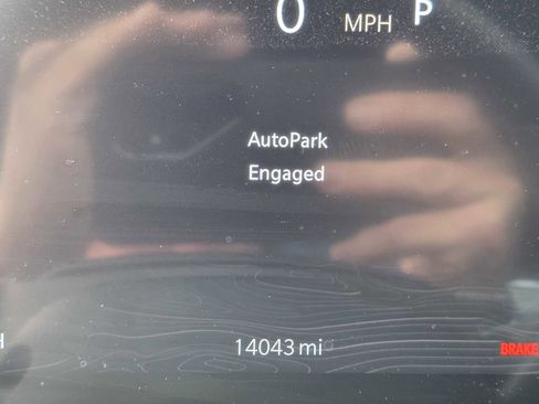 Used 2024 Jeep Grand Cherokee Limited image 10