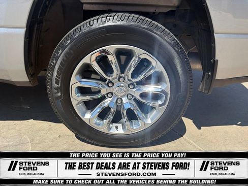 Used 2023 RAM 1500 Laramie AWD/4WD image 14