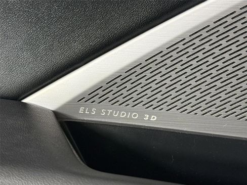 Used 2023 Acura MDX A-Spec image 31