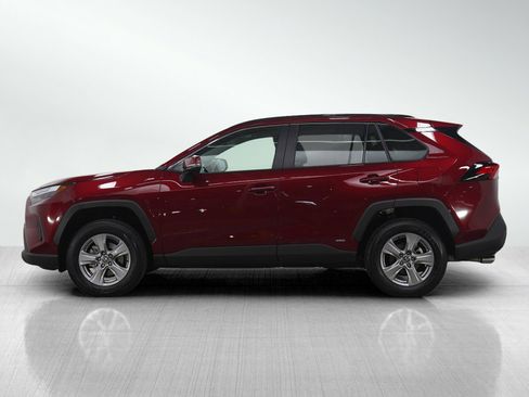 Used 2025 Toyota RAV4 XLE image 2
