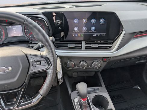 Certified 2024 Chevrolet Trax RS w/ Driver Confidence Package image 15