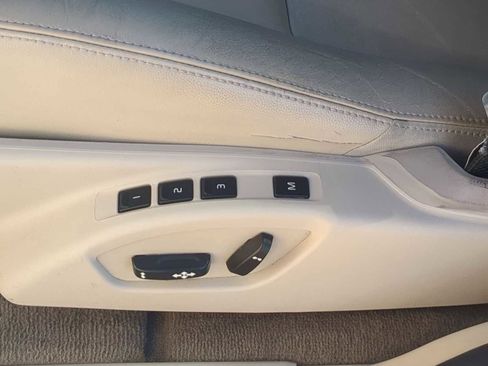 Used 2015 Volvo XC60 T5 Premier w/ Protection Package image 17