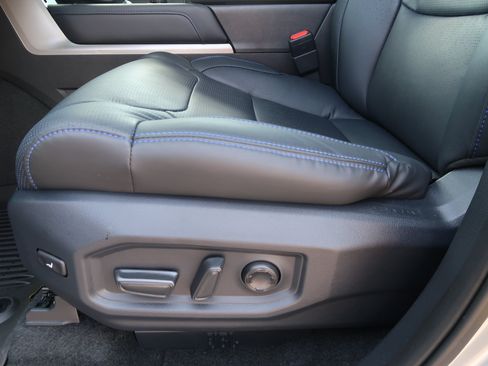 Used 2026 Toyota Sequoia Platinum AWD/4WD image 17