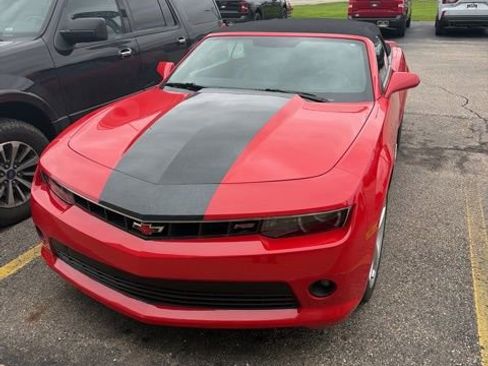 Used 2015 Chevrolet Camaro LT RWD image 2