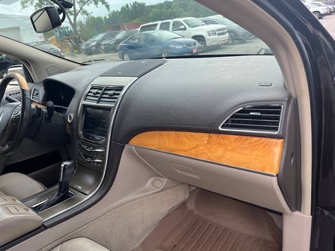 Used 2013 Lincoln MKX AWD image 5