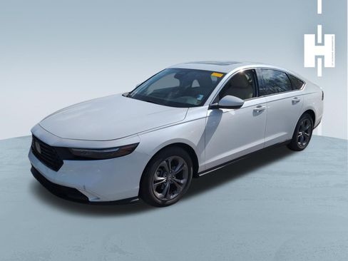 Used 2024 Honda Accord EX image 3