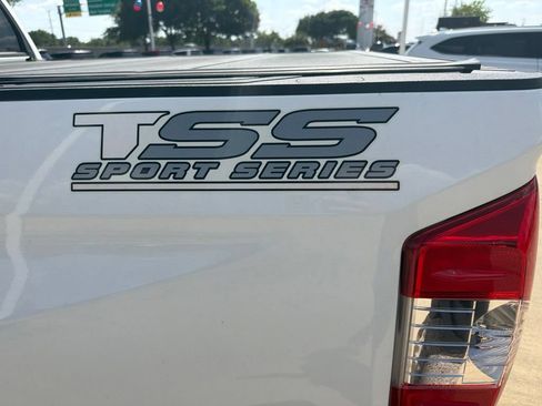Used 2018 Toyota Tundra SR5 w/ SR5 Upgrade Package RWD image 5