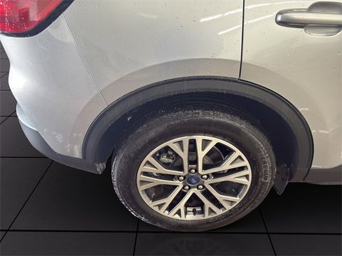 Used 2022 Ford Escape SEL image 25