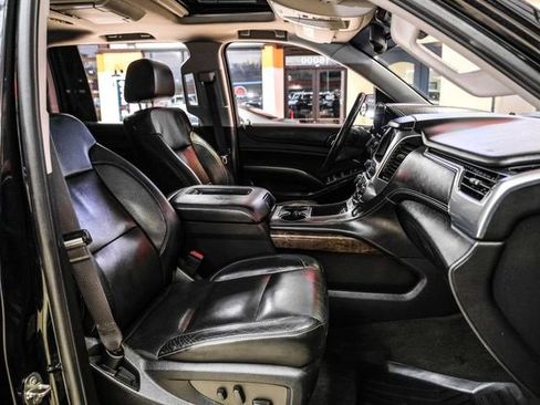 Used 2015 Chevrolet Suburban LT image 29