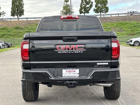 New 2026 GMC Canyon Elevation image 4