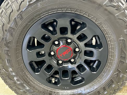 Used 2018 Toyota Tacoma TRD Pro image 29