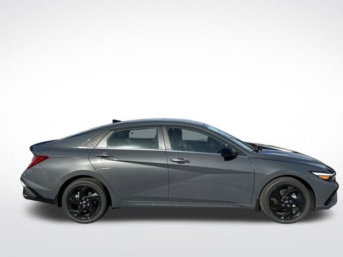 New 2026 Hyundai Elantra SEL Sport Premium FWD image 5