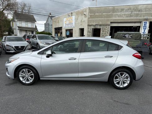 Used 2019 Chevrolet Cruze LT FWD image 5