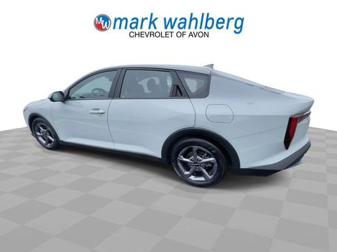 Used 2025 Kia K4 LXS image 6